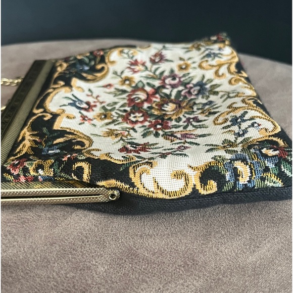 Vintage French Petit Point Tapestry Purse. Small Size Bag with Clasp Closure. - Picture 6 of 12